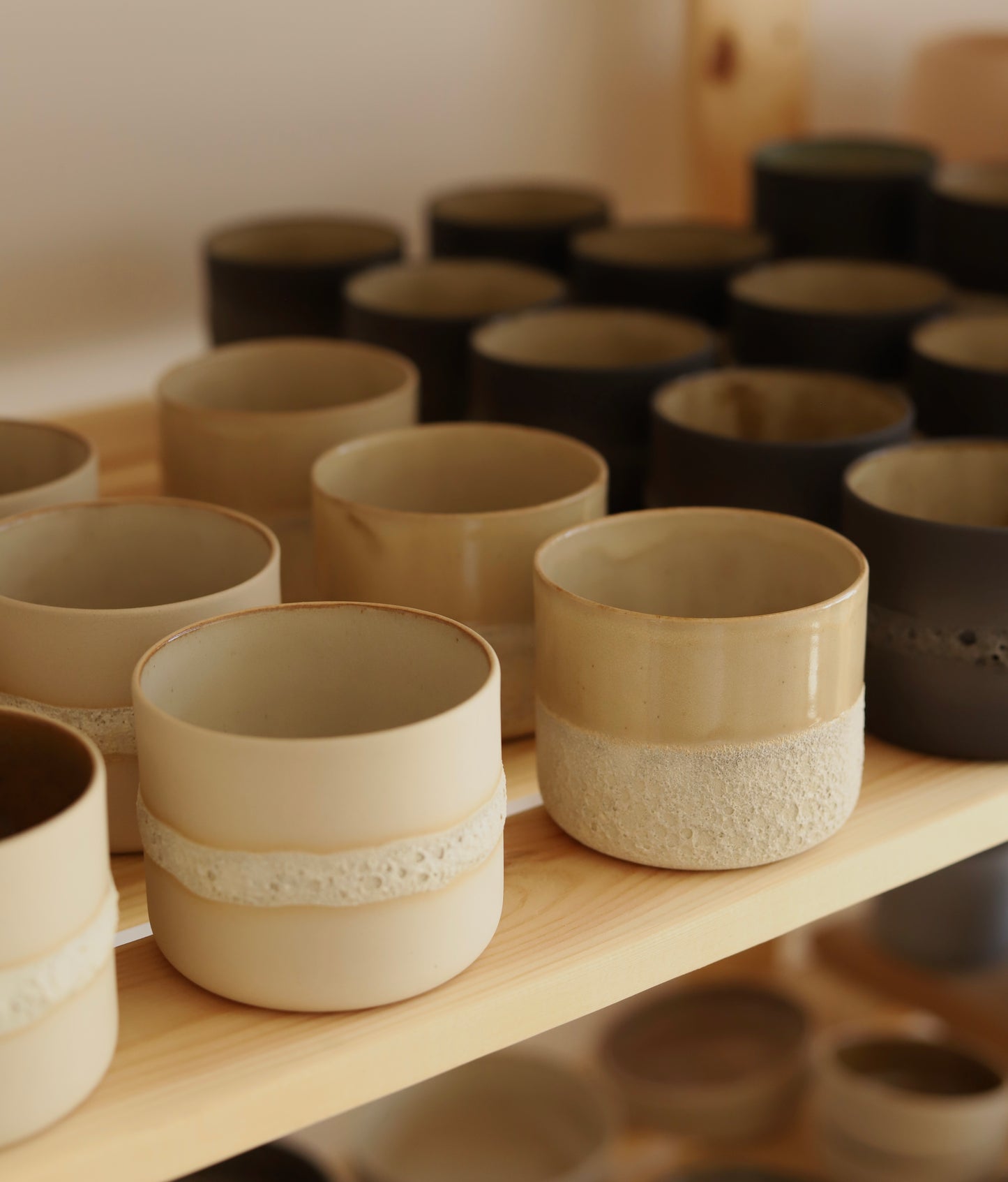 Hera Beige Light Mug