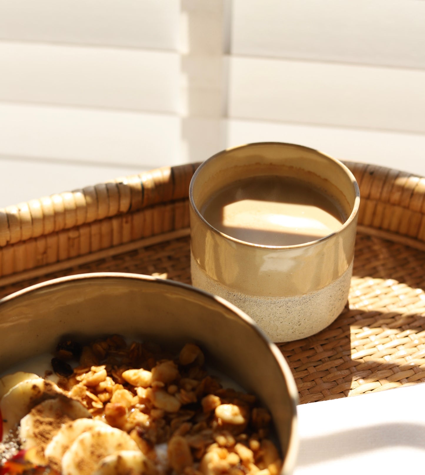 Hera Beige Light Mug